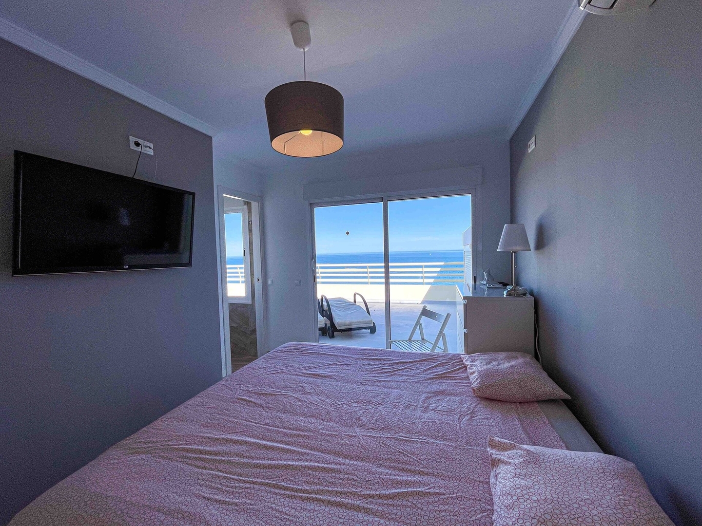 Stella - First line Penthouse with private parking 42 LYX homes