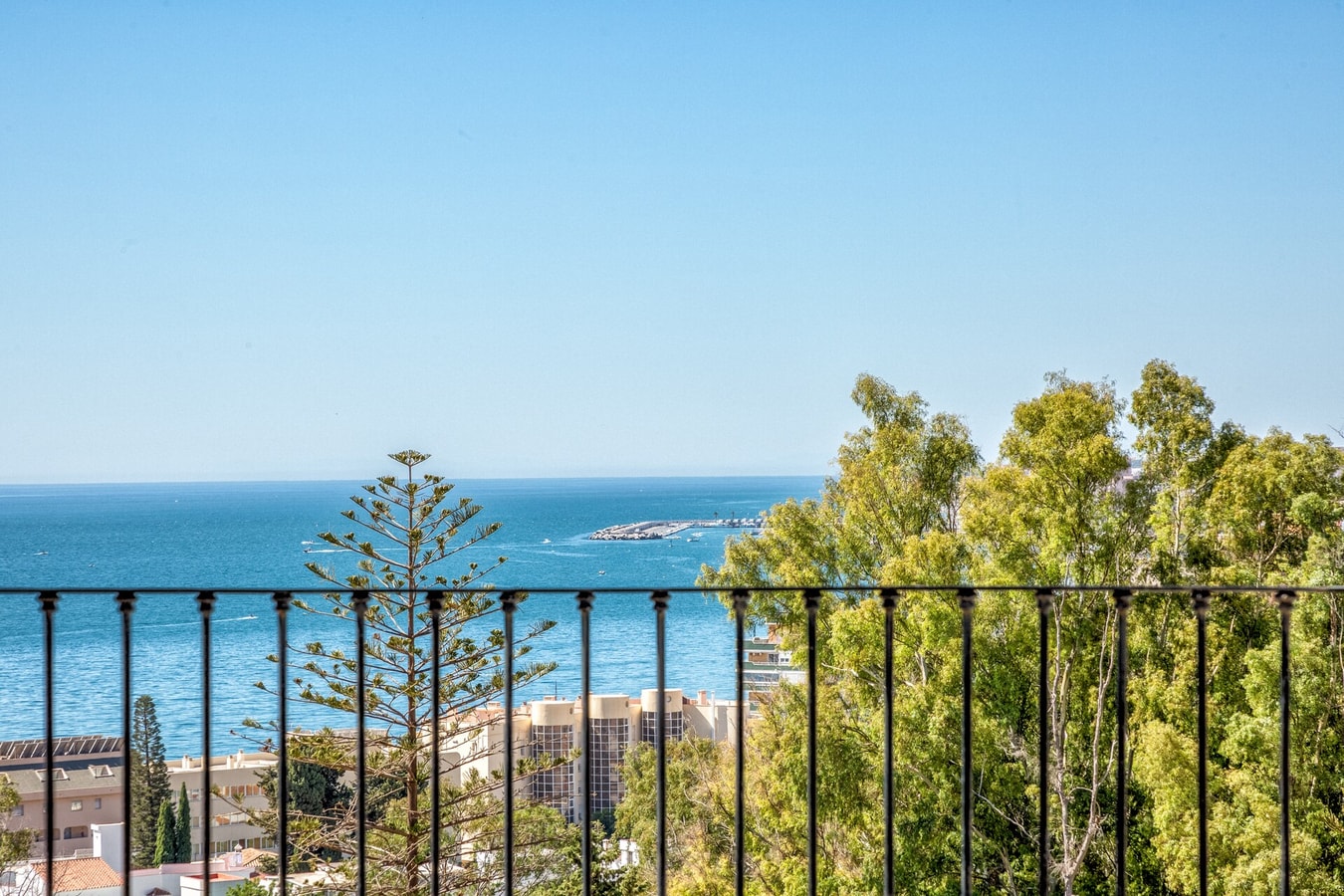 Nogali - Private heated pool-BBQ-sea view-parking 40 LYX homes