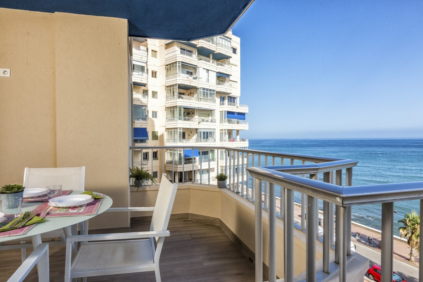 Promosol - Frontline fully renovated with terrace 5 LYX homes