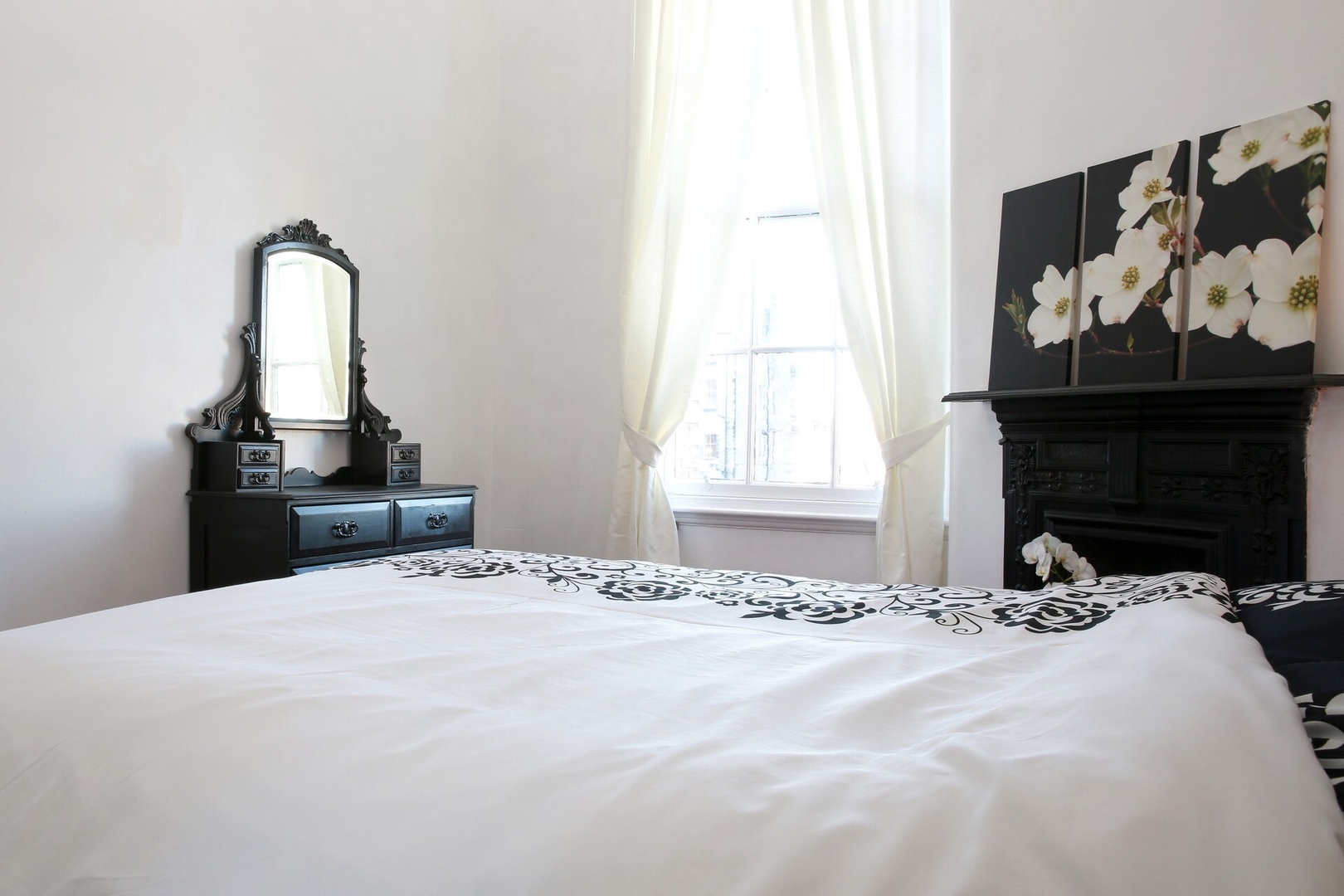 Royal Mile Apartment Edinburgh 6 Click And Rent