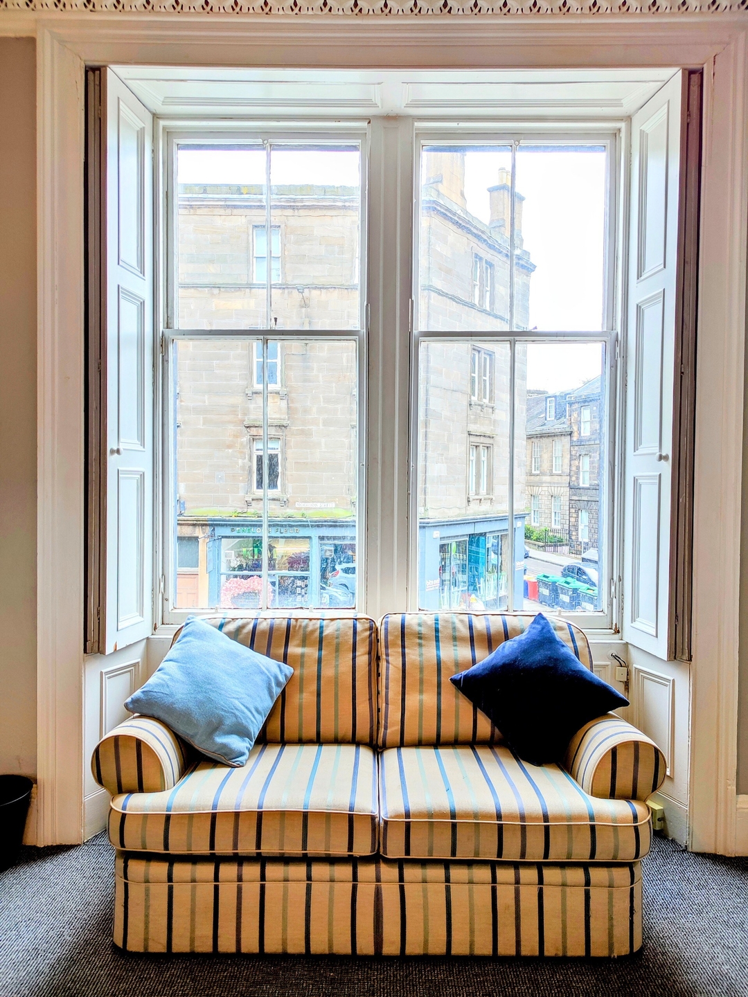 Lovely Festival Flat 4 Click And Rent