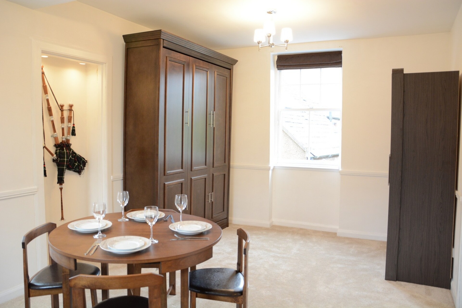 Castleview and Secret Garden Studio 0 Click And Rent