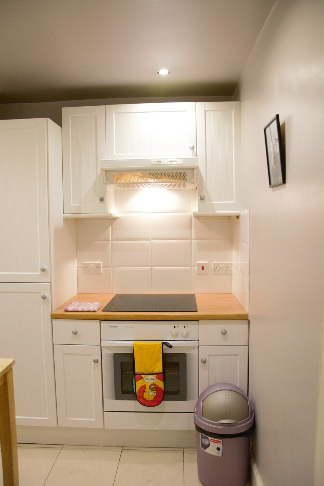 Elm Row Spacious and Central 10 Click And Rent