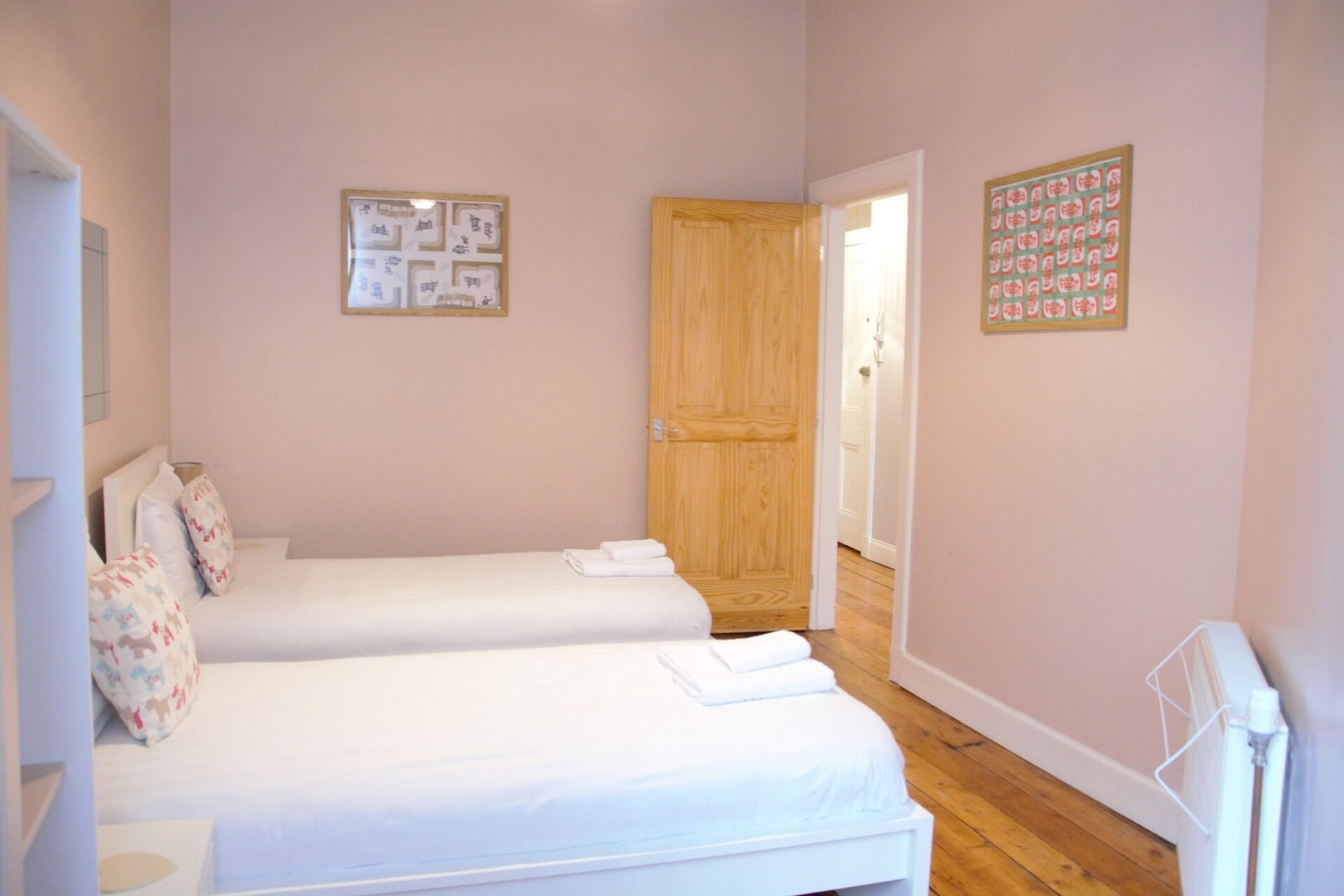 Elm Row Spacious and Central 12 Click And Rent