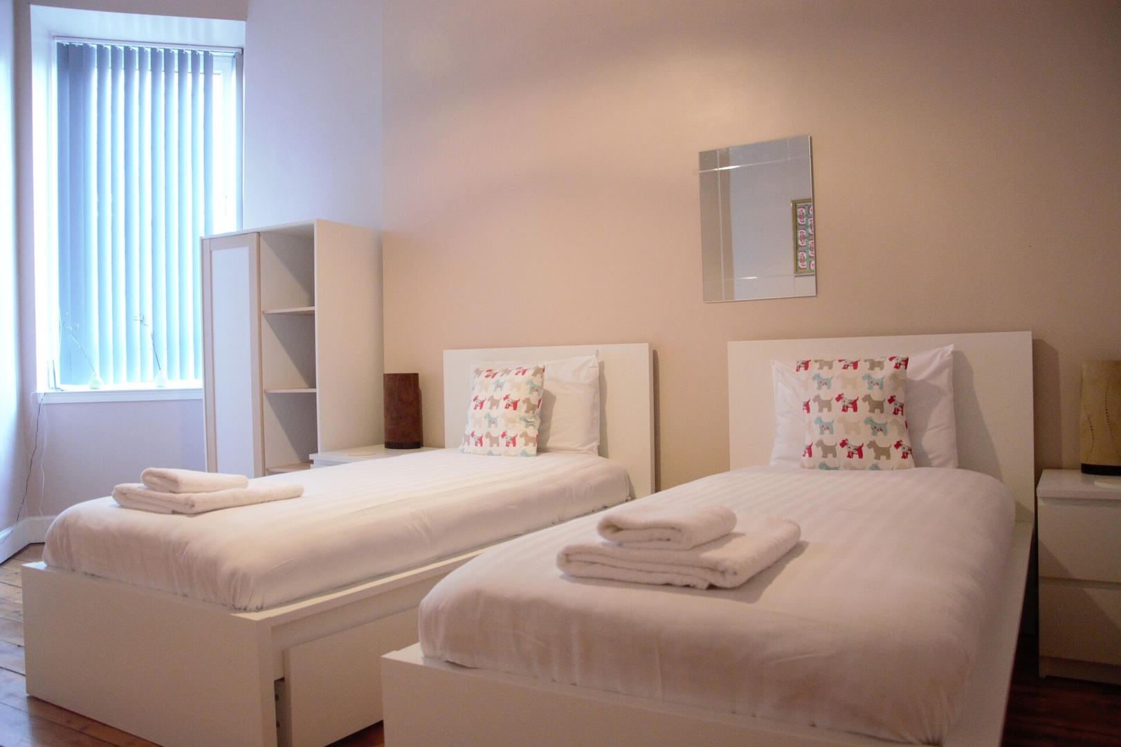 Elm Row Spacious and Central 1 Click And Rent