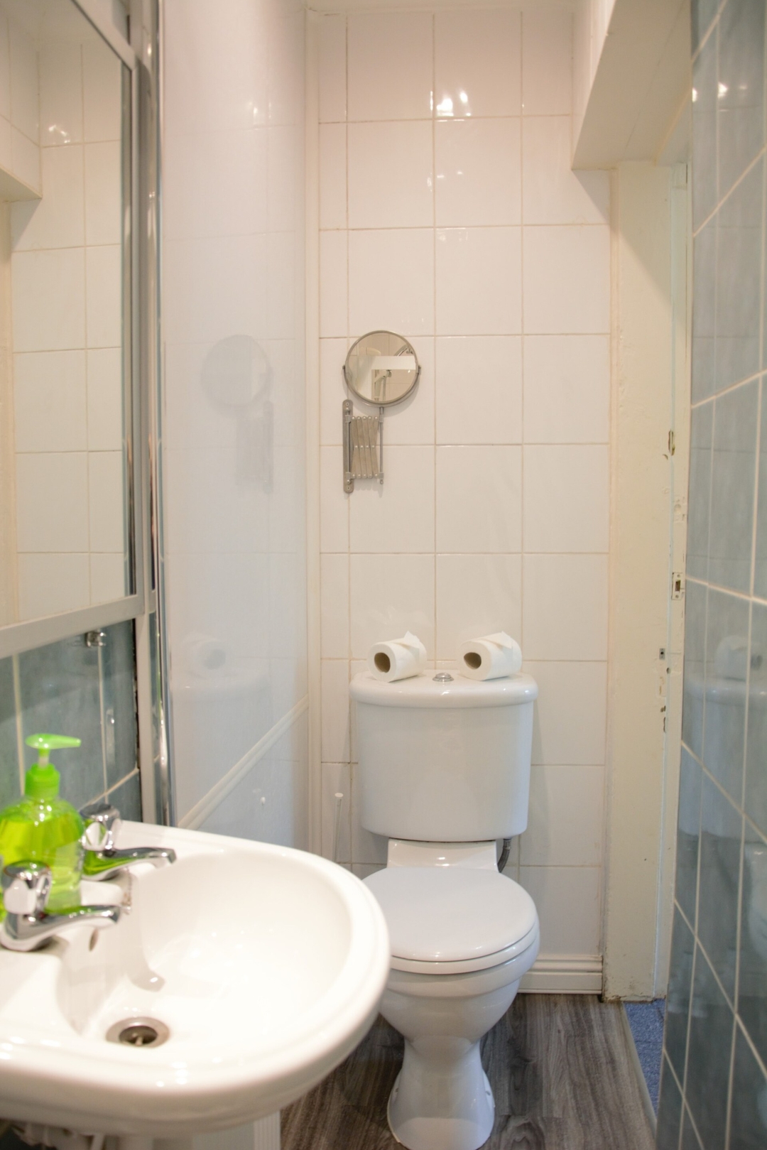 Beautiful Travelers Apartment - Salmond Place 8 Click And Rent