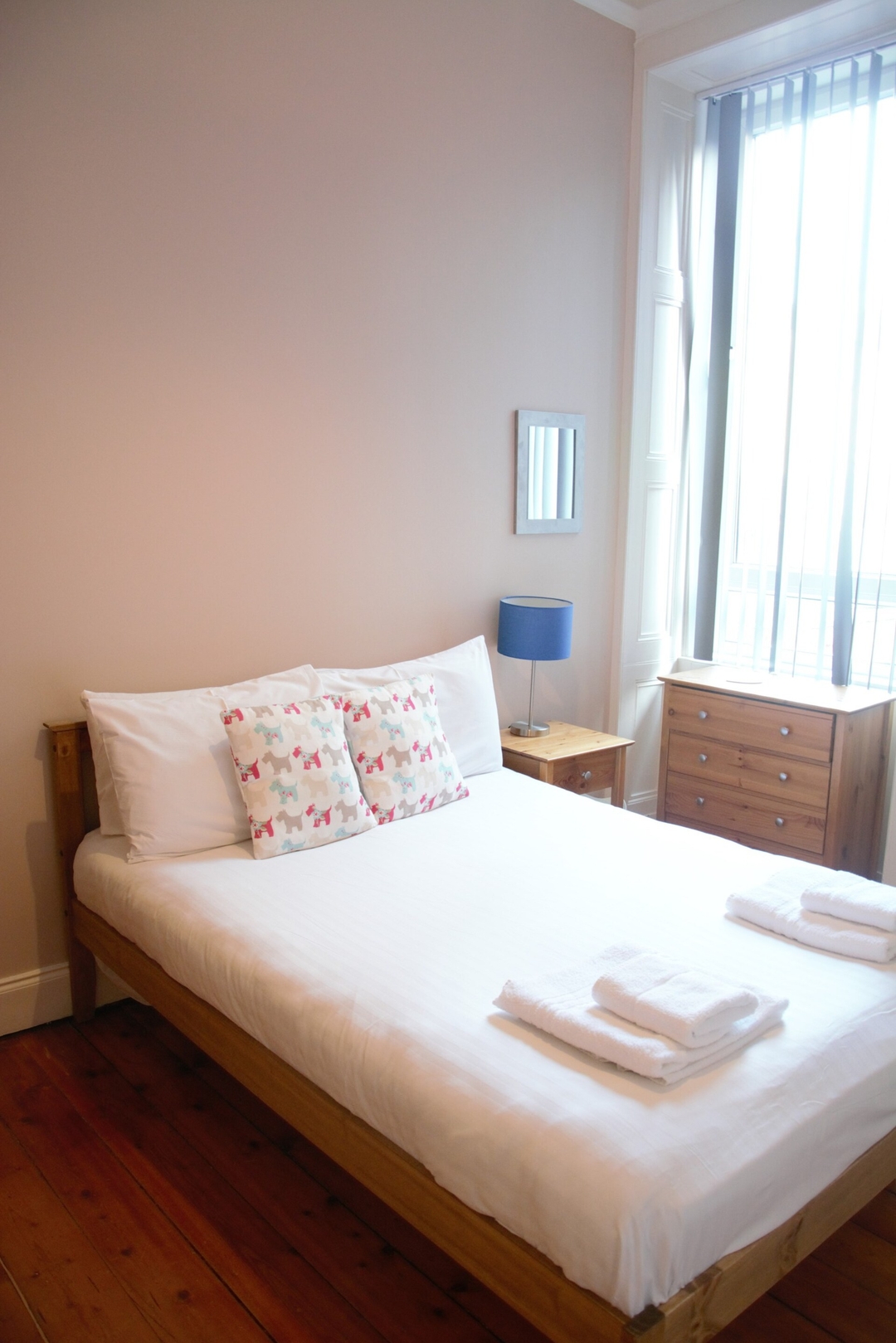 Elm Row Spacious and Central 4 Click And Rent