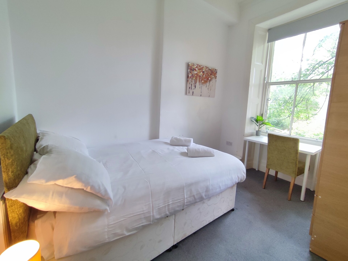 Magic of Meadows 4 Bedroom Spacious Flat 4 Click And Rent
