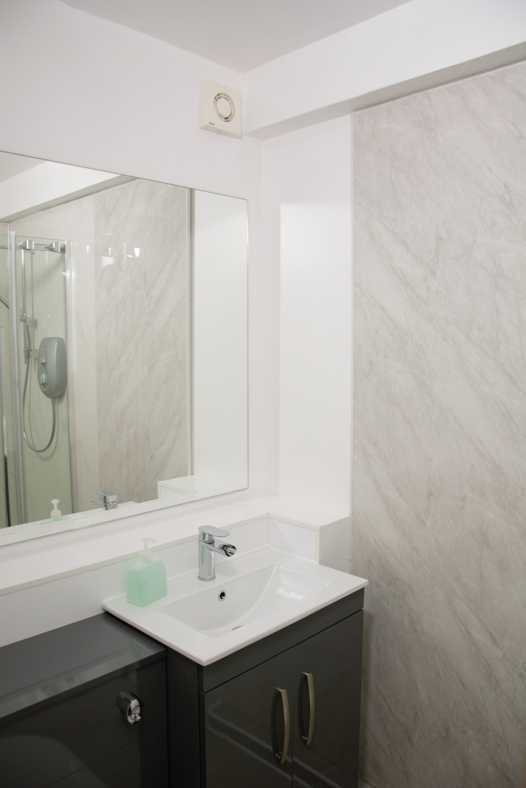 The Rose Residence 16 Click And Rent