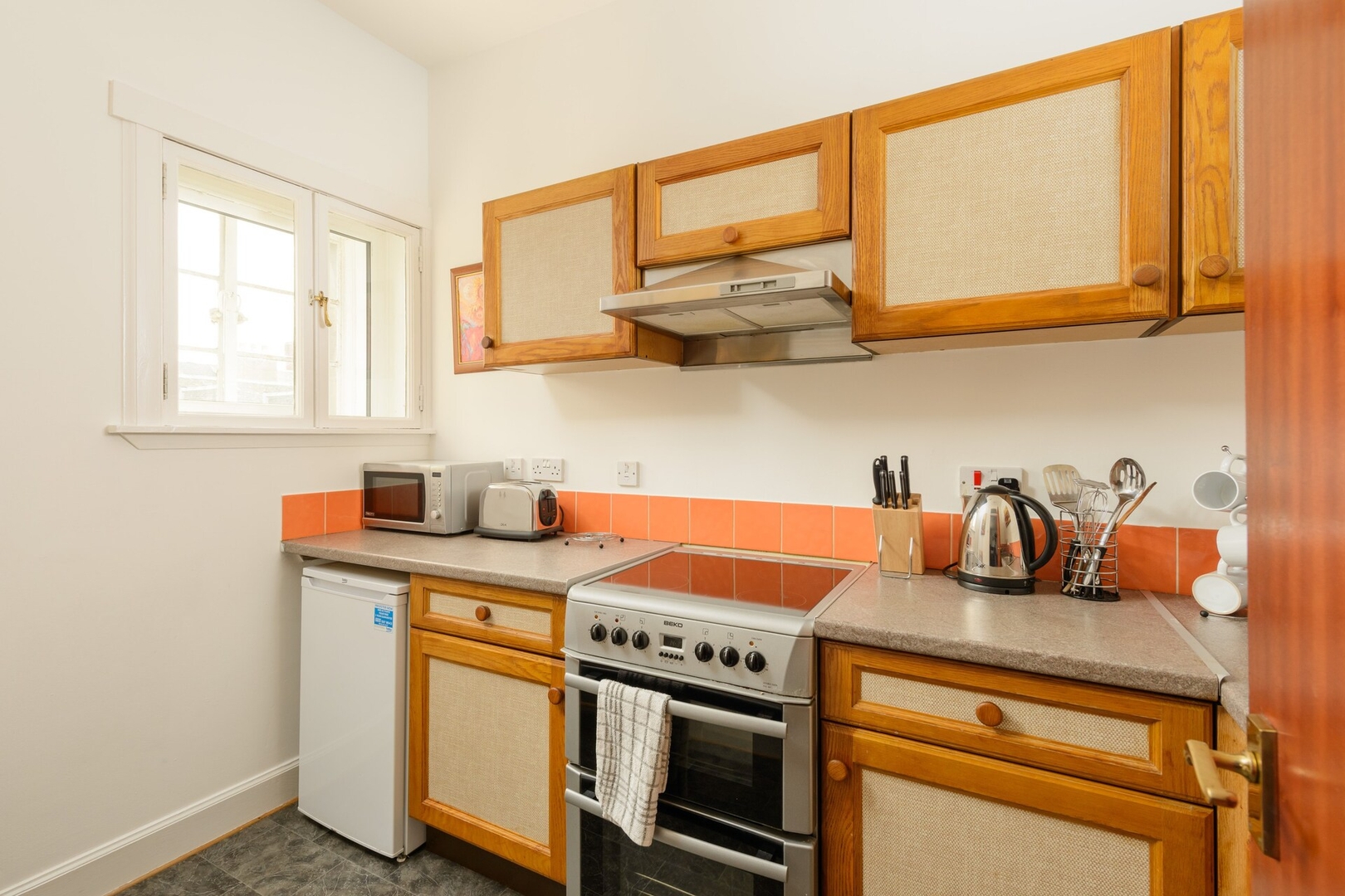 Historic Apartment in Old Town 10 Click And Rent