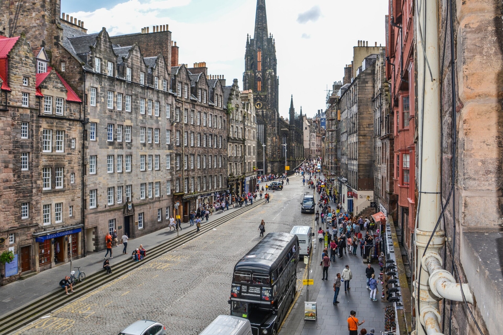Lovely Flat at the Heart of The Royal Mile 4 Click And Rent