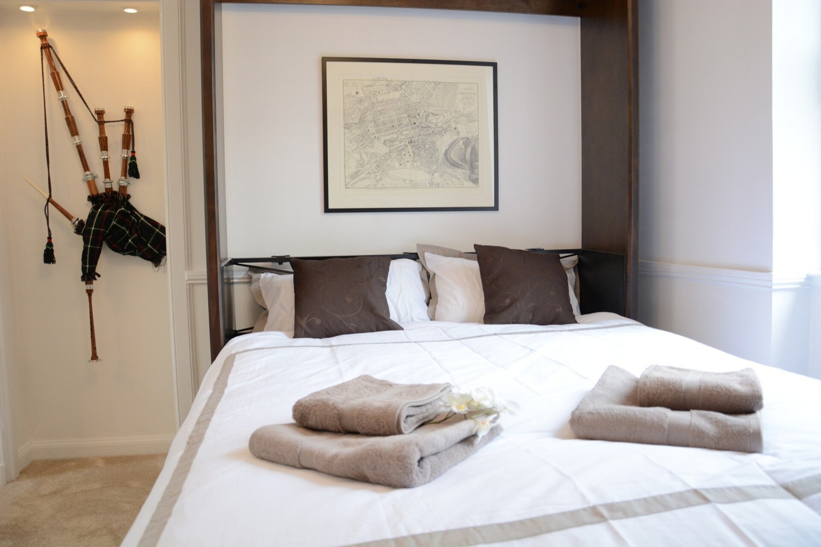 Castleview and Secret Garden Studio 6 Click And Rent