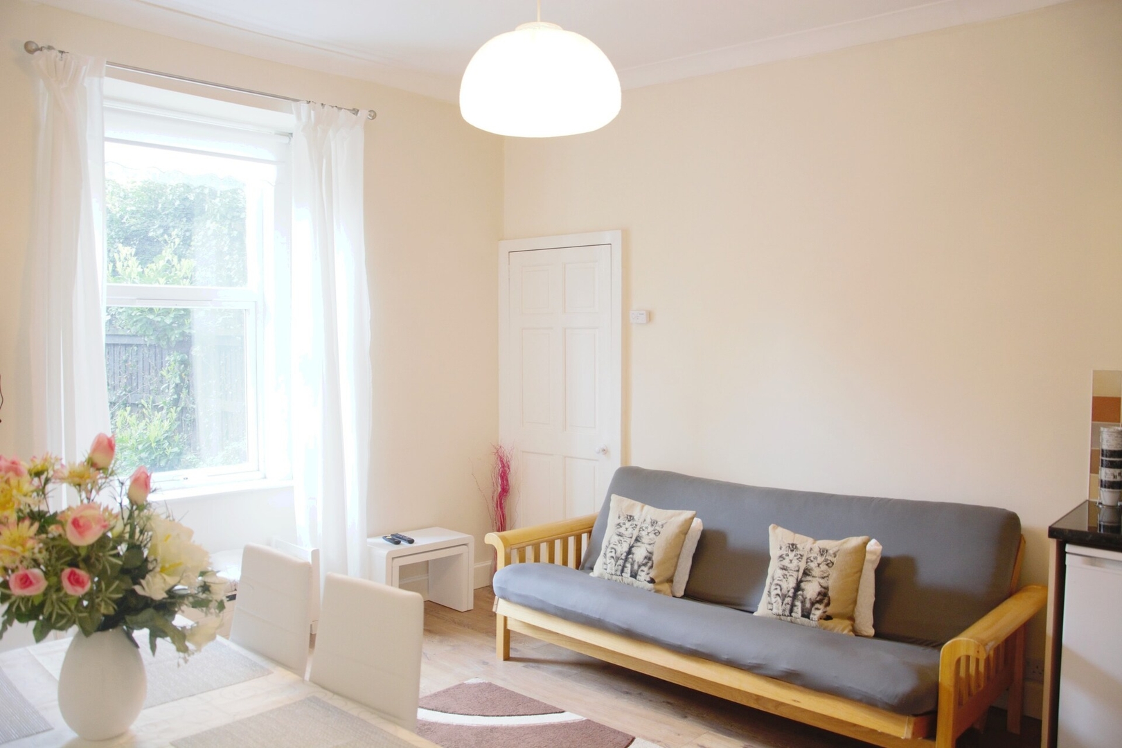 Beautiful Travelers Apartment - Salmond Place 2 Click And Rent
