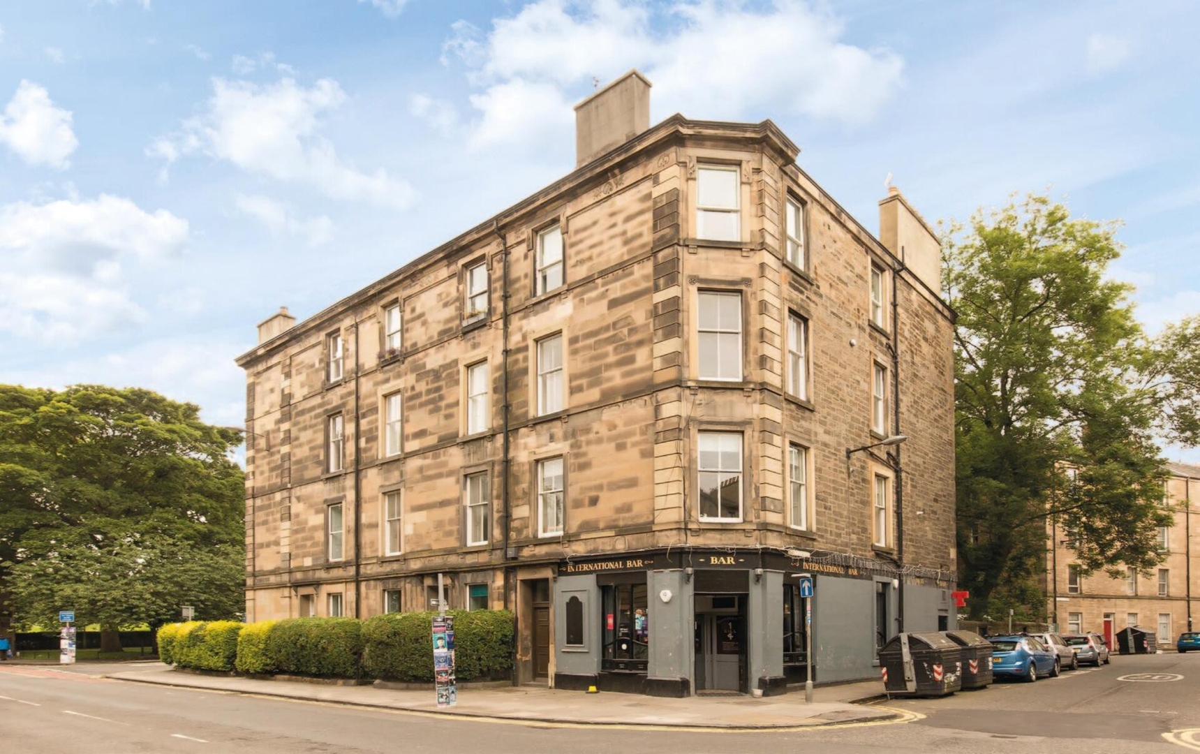 Magic of Meadows 4 Bedroom Spacious Flat 1 Click And Rent