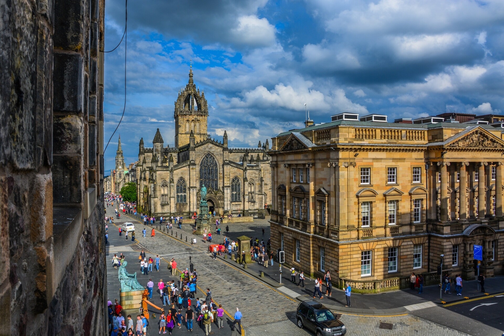 Lovely Flat at the Heart of The Royal Mile 3 Click And Rent