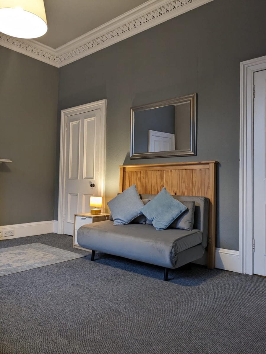 Lovely Festival Flat 14 Click And Rent