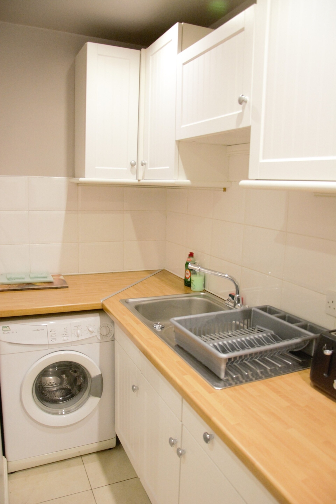 Elm Row Spacious and Central 13 Click And Rent