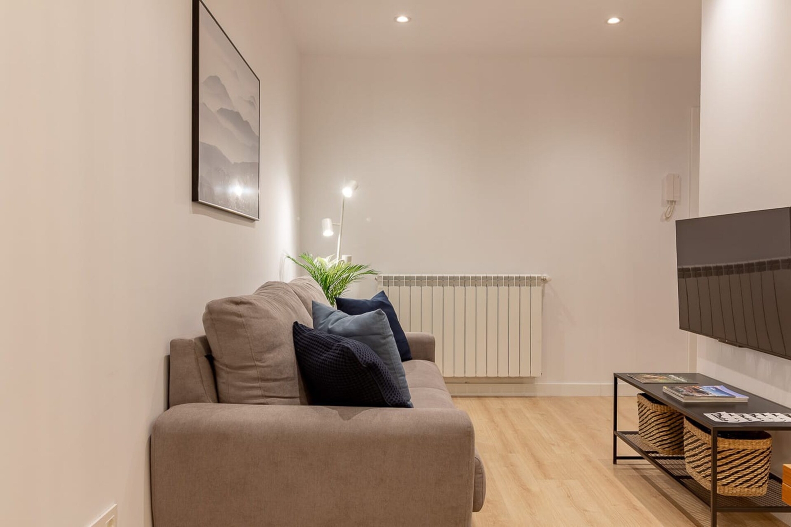 AH Room4you Oviedo by Asturias Holidays VUT3026AS 15 Asturias Holidays