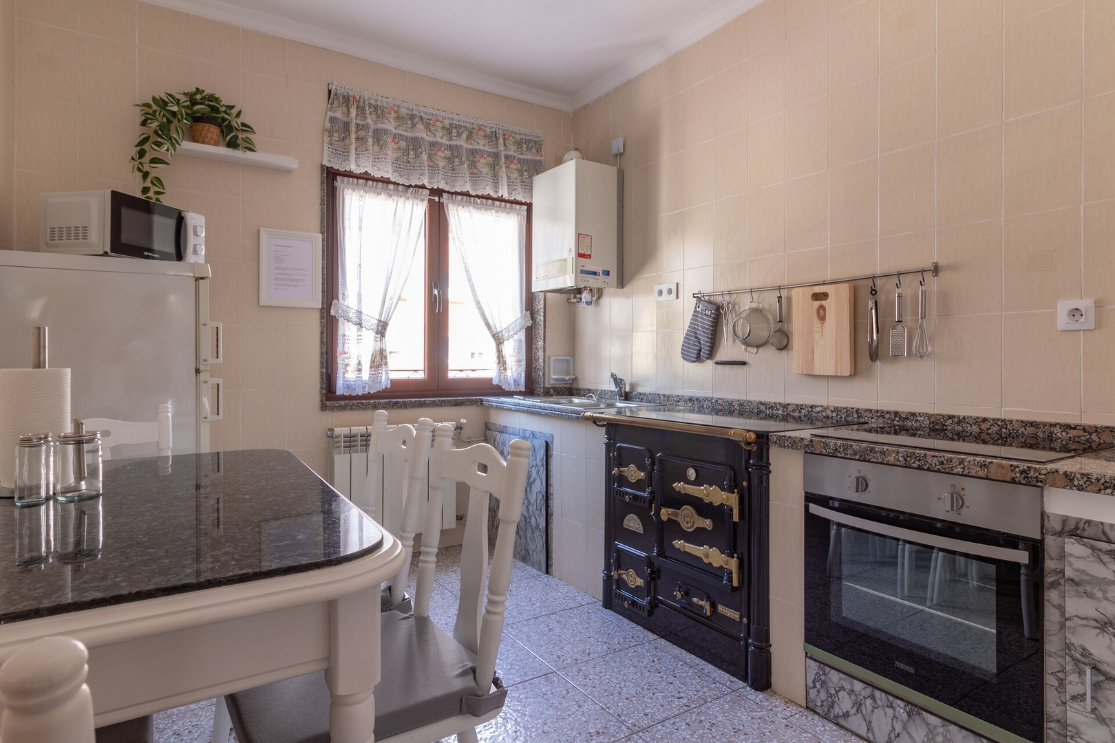 AH Urban Lena VUT6048AS 28 Asturias Holidays