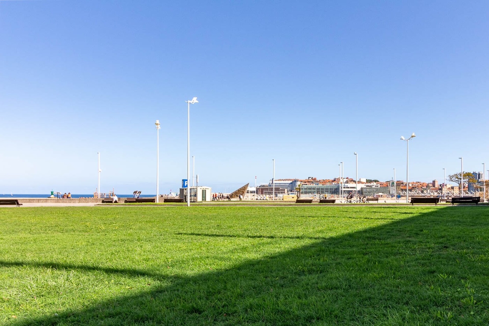 AH Poniente Beach Apartment VUT6895AS 17 Asturias Holidays