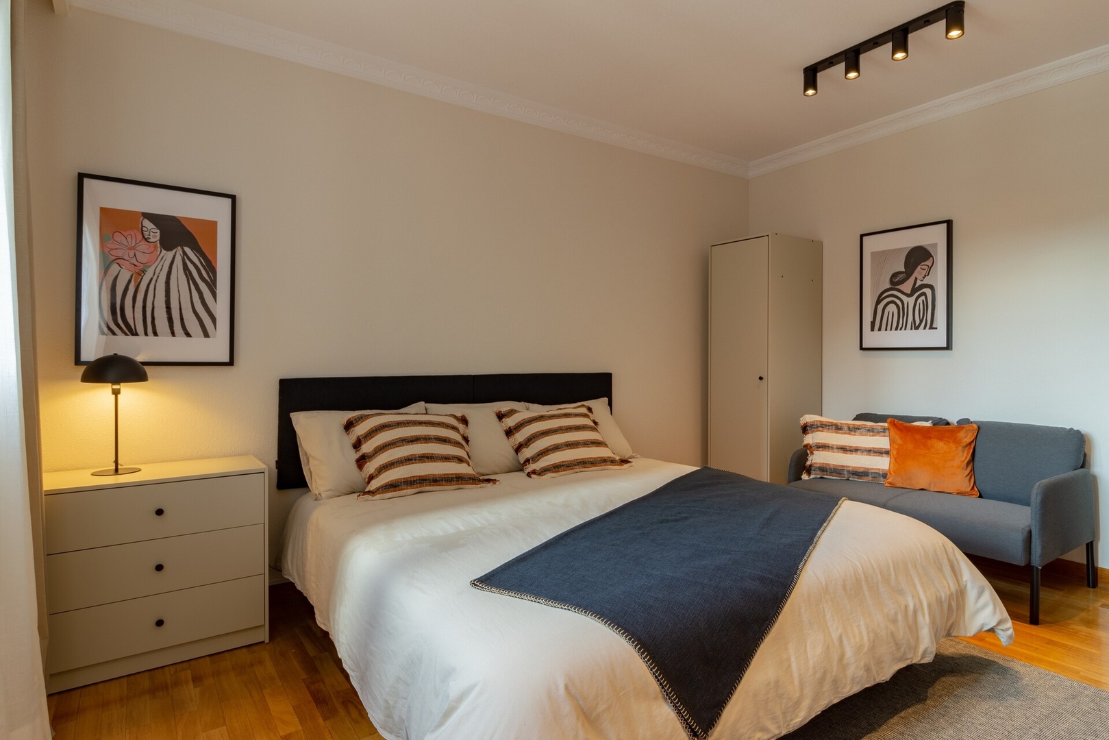 AH Delux3Rooms Campus Milán · VUT-6519-AS 2 Asturias Holidays