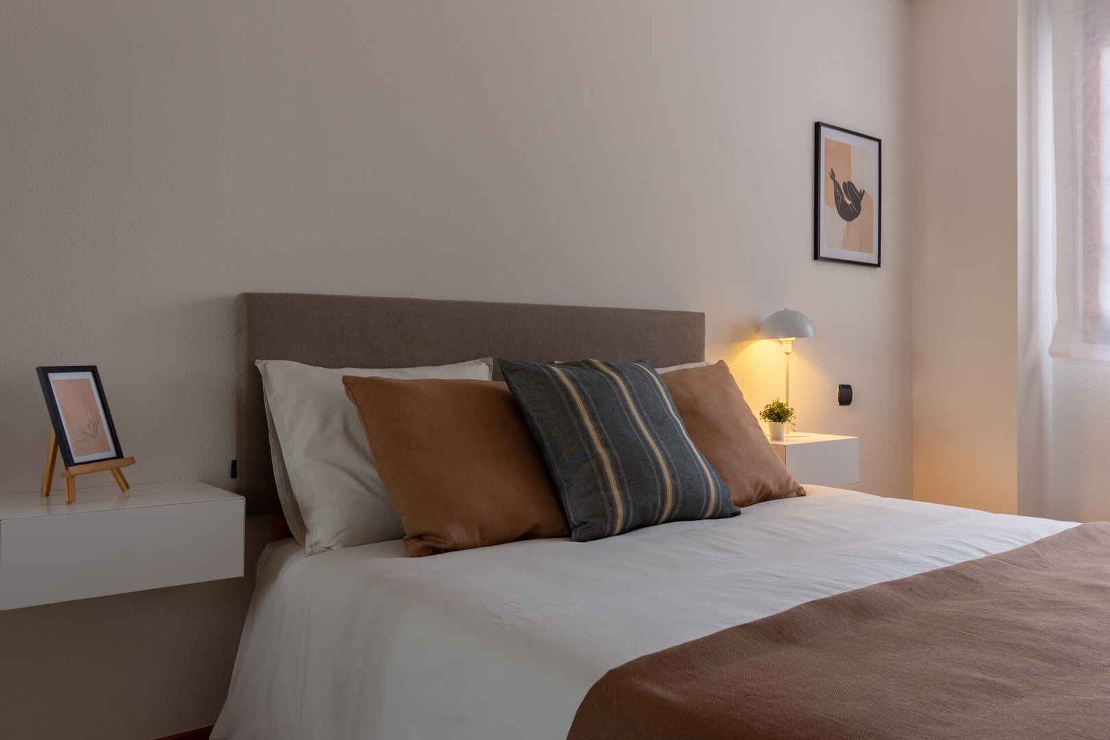 AH Delux3Rooms Campus Milán · VUT-6519-AS 31 Asturias Holidays