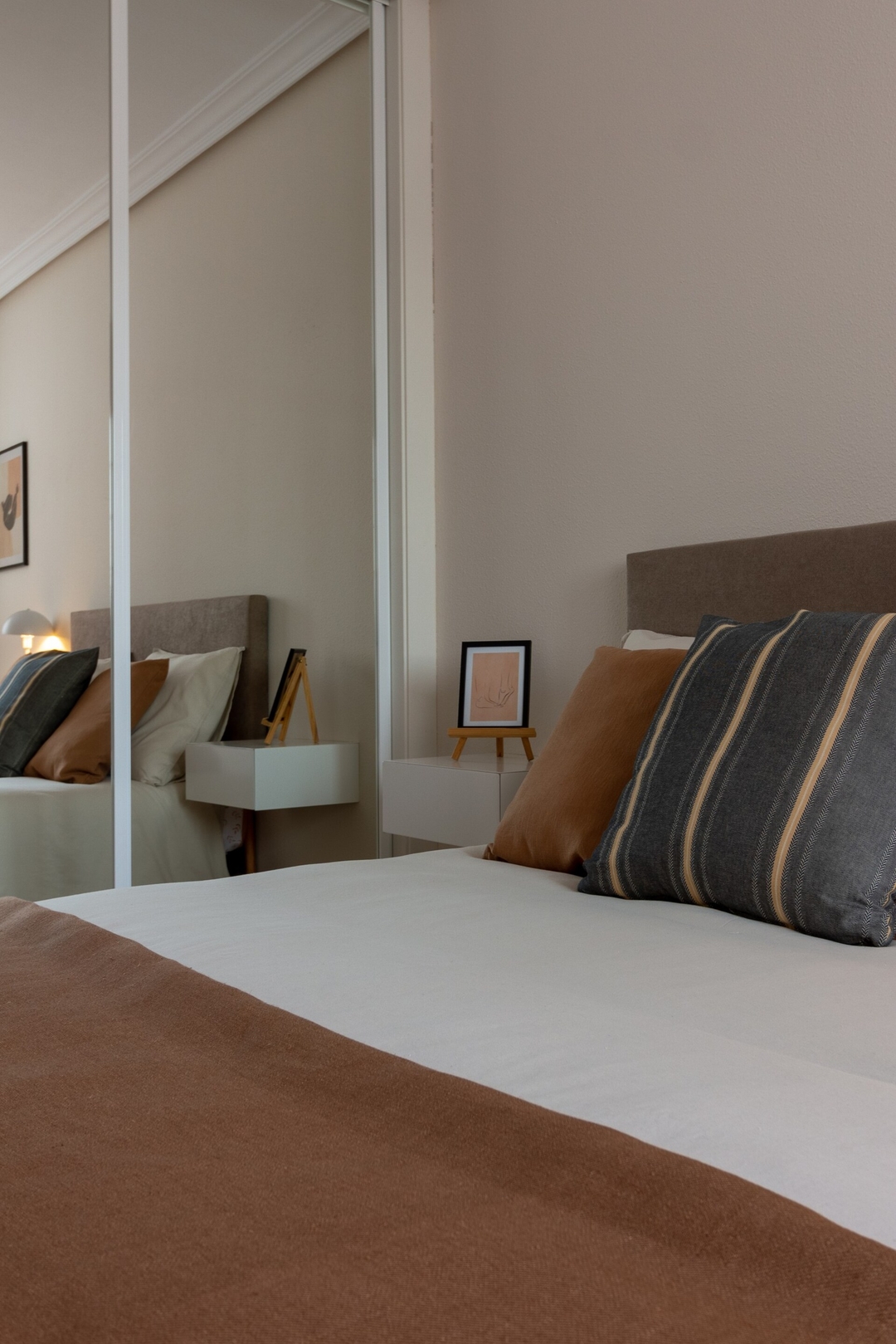 AH Delux3Rooms Campus Milán · VUT-6519-AS 33 Asturias Holidays
