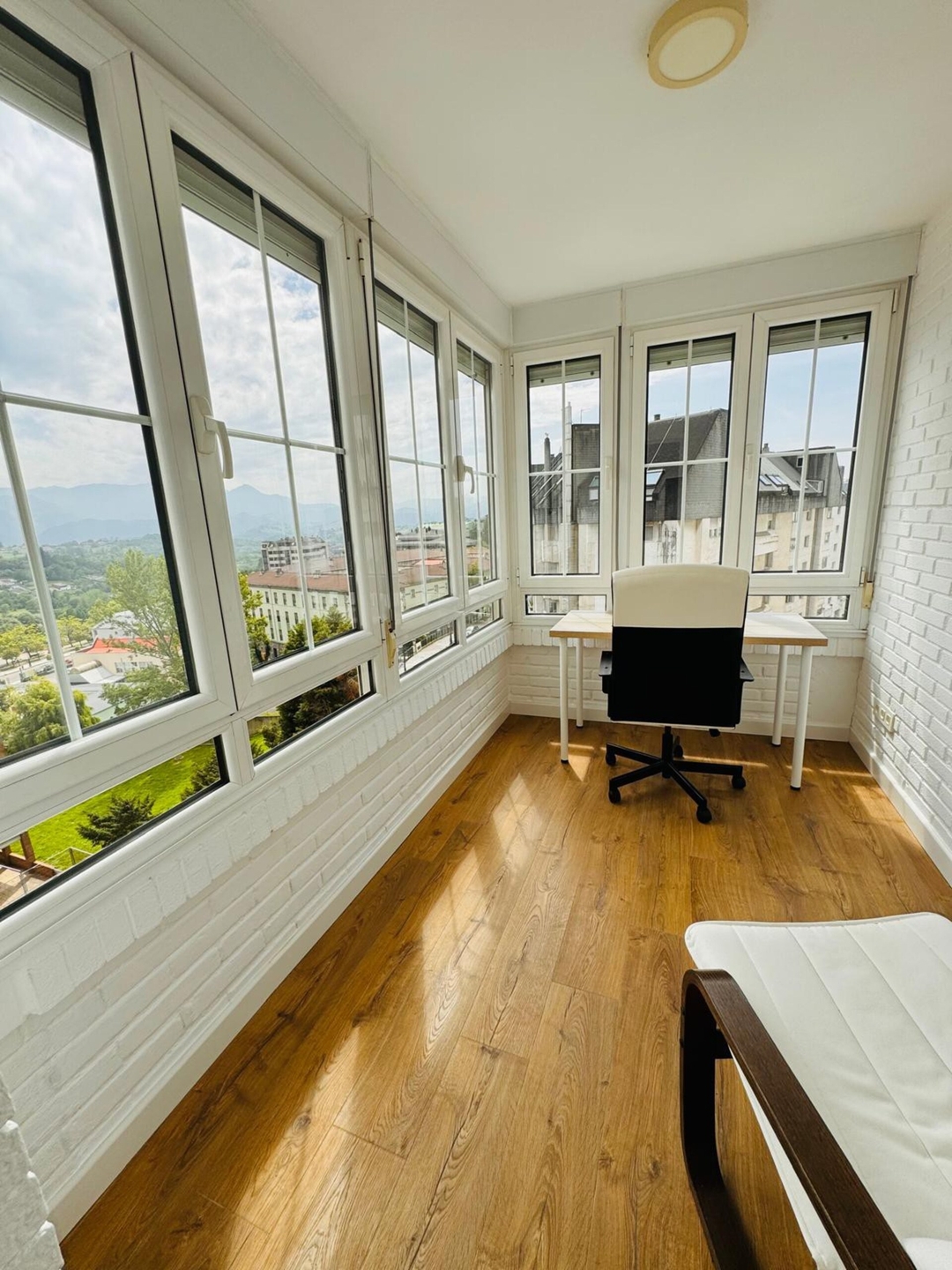 AH Full&Roomy Auditorio de Oviedo. VUT-6502-AS 26 Asturias Holidays