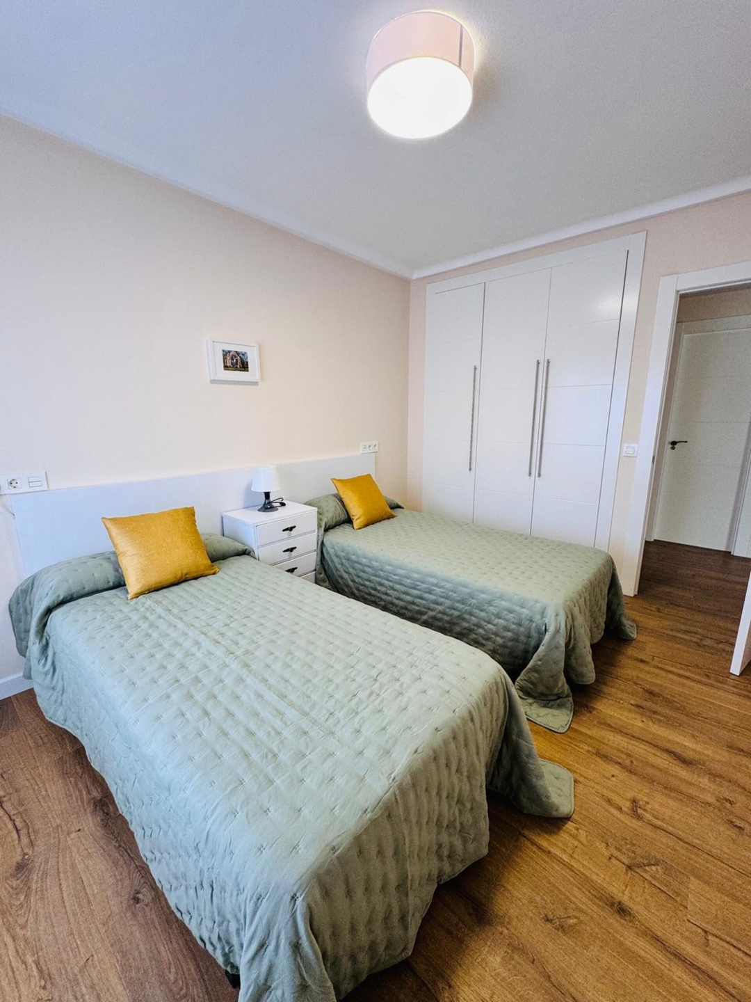 AH Full&Roomy Auditorio de Oviedo. VUT-6502-AS 25 Asturias Holidays