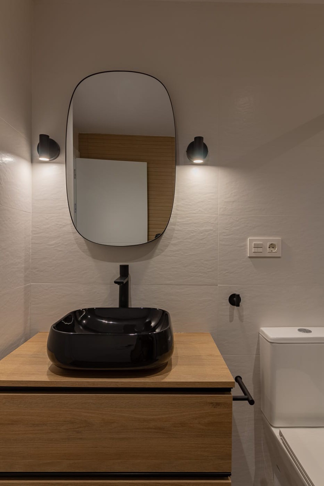 AH Room4you Oviedo by Asturias Holidays VUT3026AS 29 Asturias Holidays