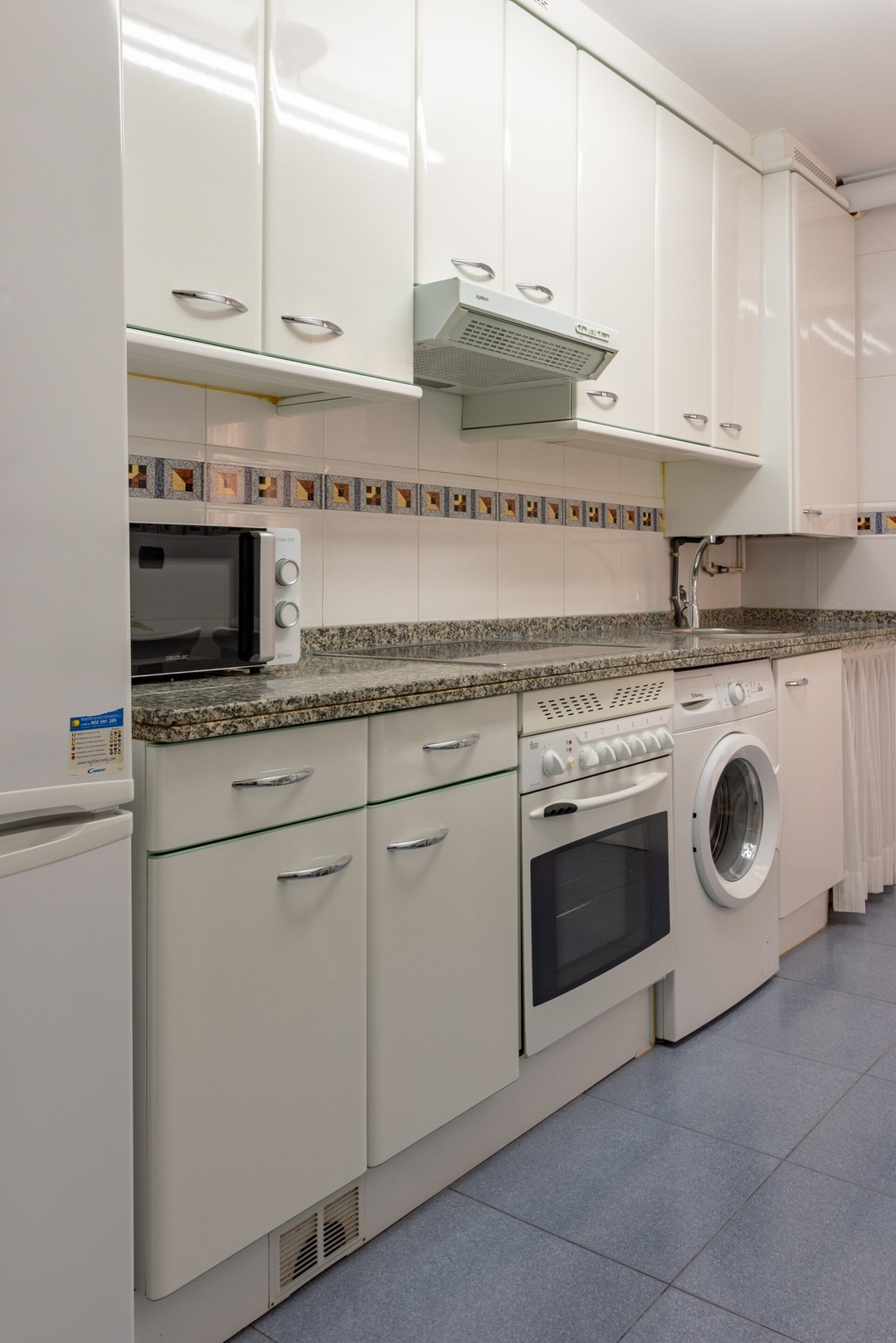 AH Delux3Rooms Campus Milán · VUT-6519-AS 16 Asturias Holidays