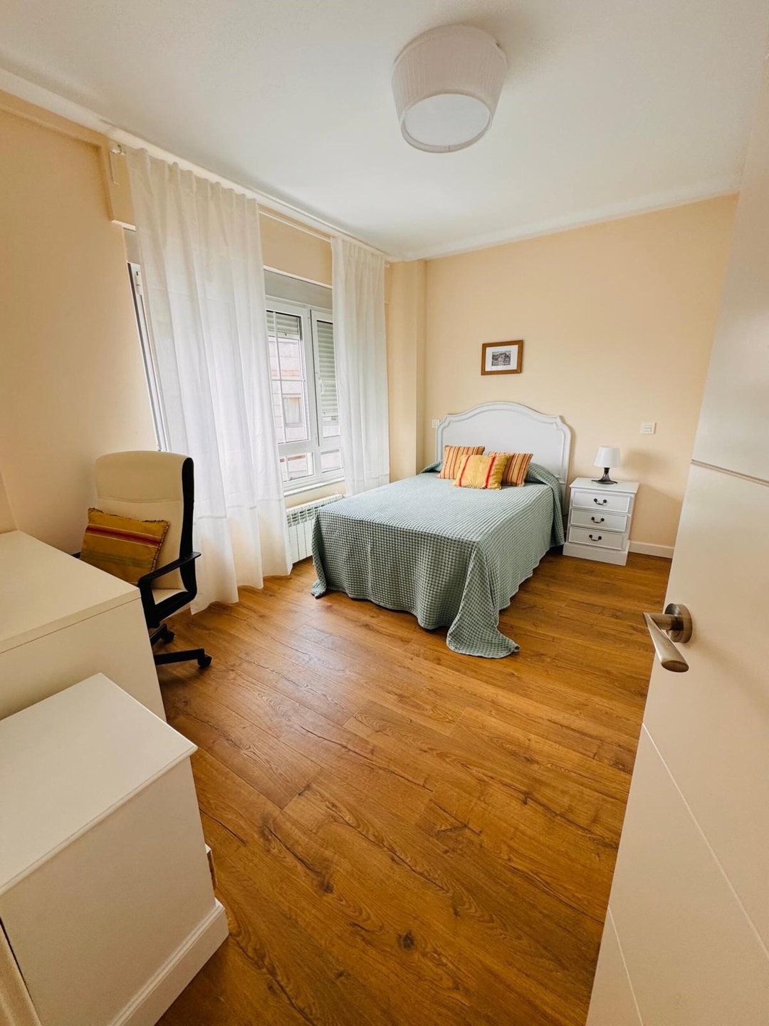 AH Full&Roomy Auditorio de Oviedo. VUT-6502-AS 22 Asturias Holidays