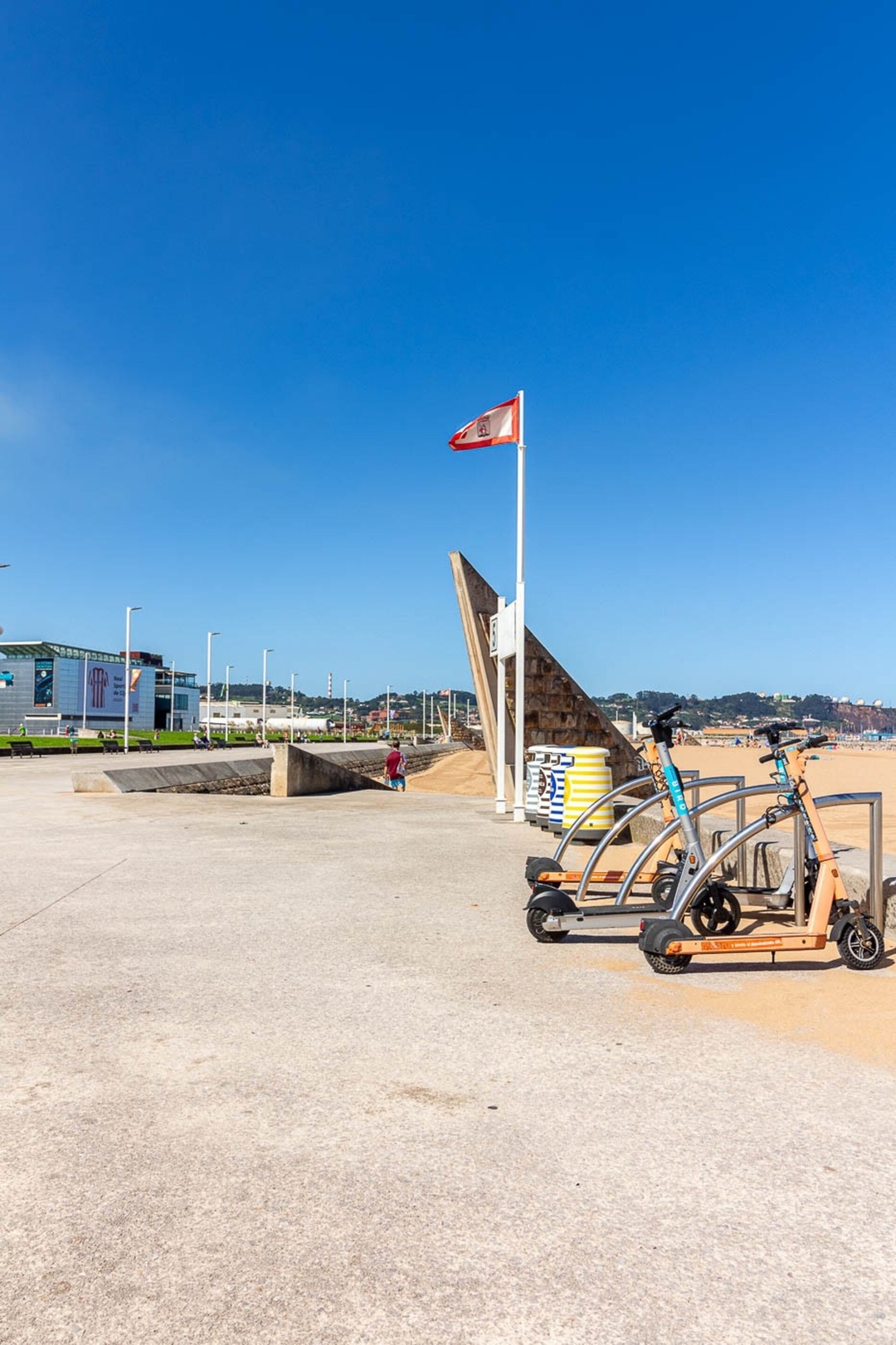 AH Poniente Beach Apartment VUT6895AS 15 Asturias Holidays