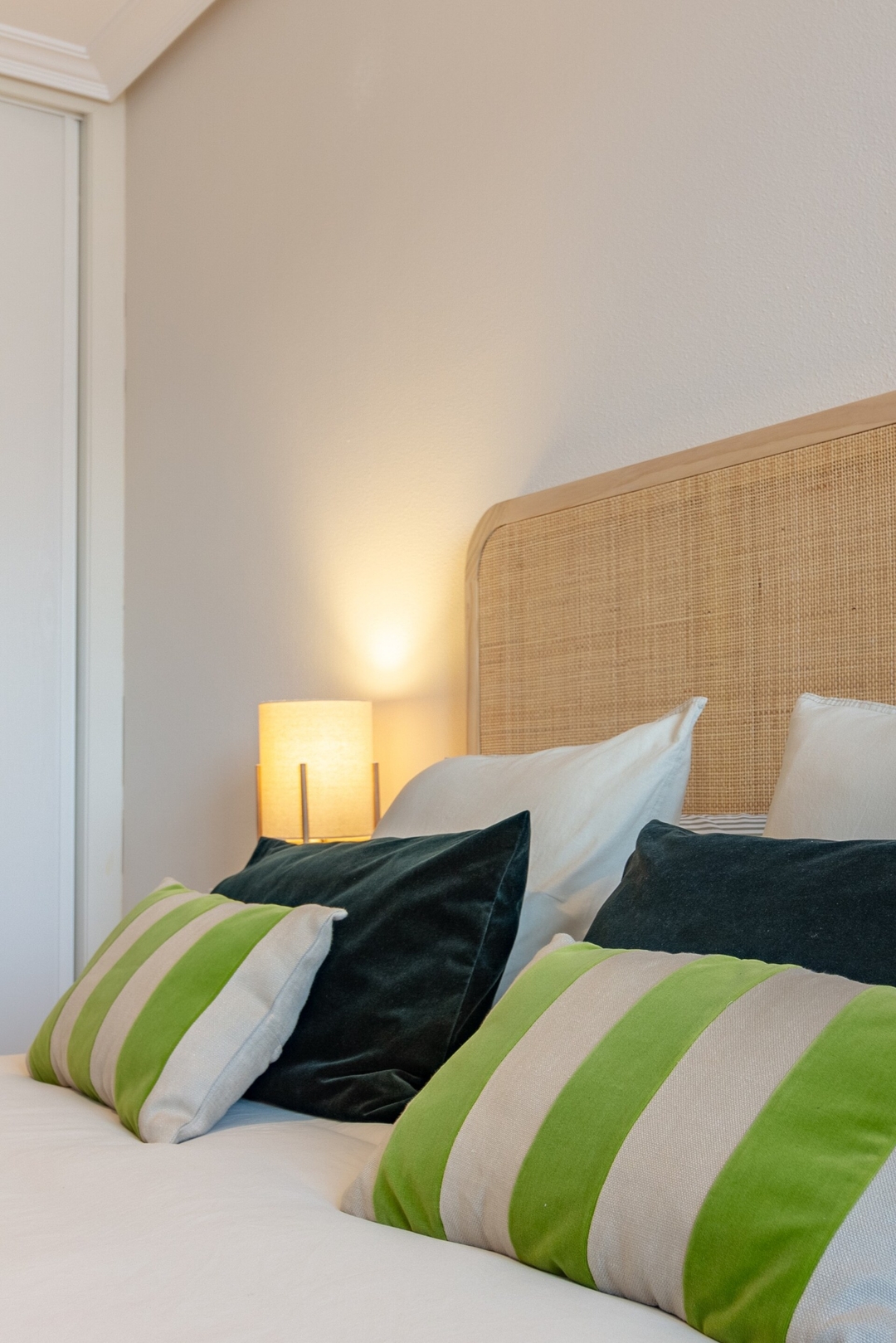 AH Delux3Rooms Campus Milán · VUT-6519-AS 25 Asturias Holidays