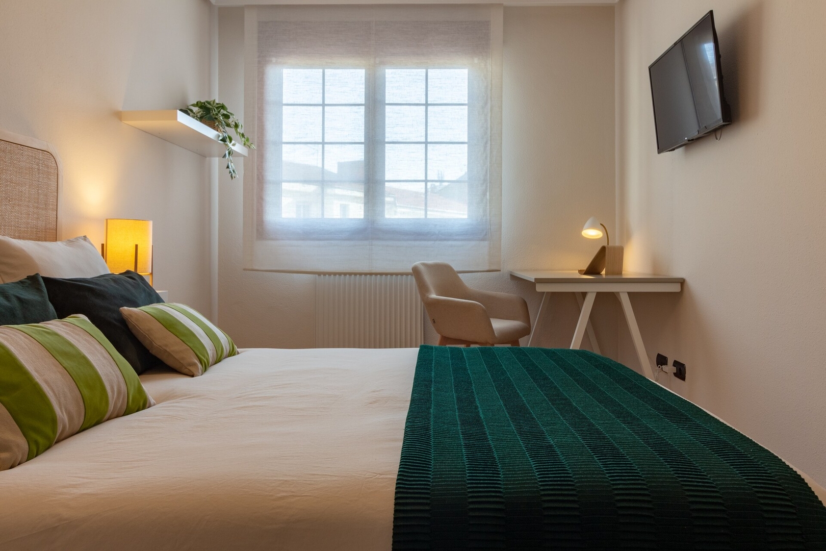 AH Delux3Rooms Campus Milán · VUT-6519-AS 21 Asturias Holidays