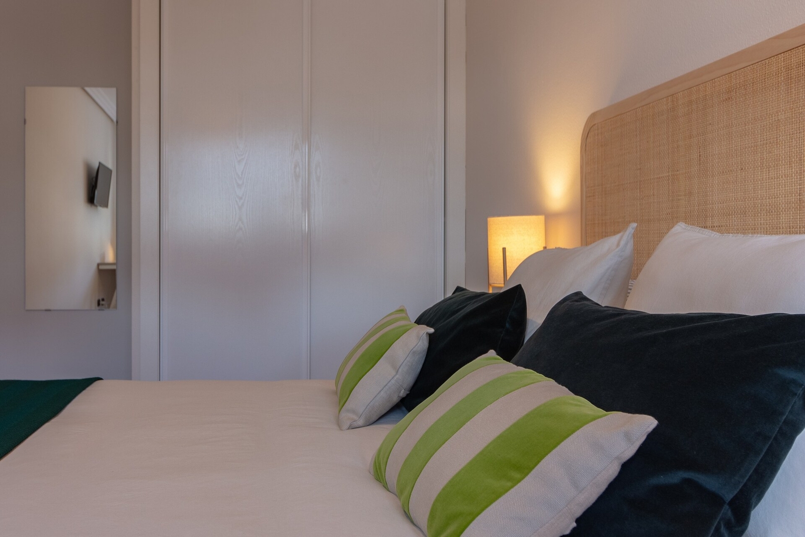 AH Delux3Rooms Campus Milán · VUT-6519-AS 26 Asturias Holidays