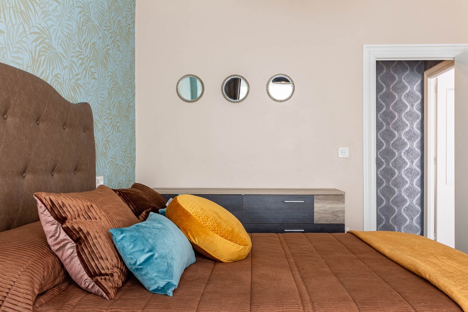 AH Poniente Beach Apartment VUT6895AS 4 Asturias Holidays