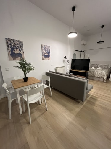 Moratalaz Apartments