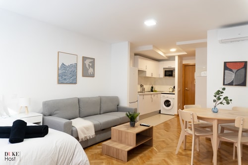 Cuatro Caminos Apartments - 1