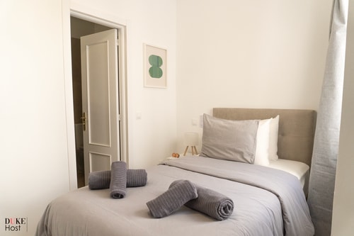 Malasaña Urban Rooms | Interior Suite Single Room
