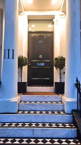 Notting Hill - The One One One! (6)