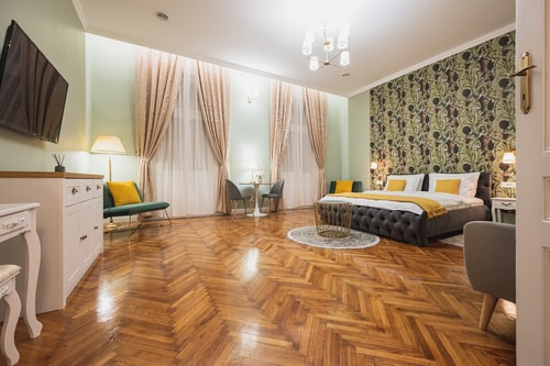 Central Park One, apartment with fireplace FlatWhite Properties