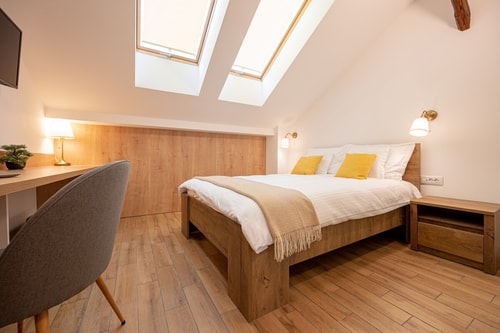 Central Park Three, Room in City Centre FlatWhite Properties