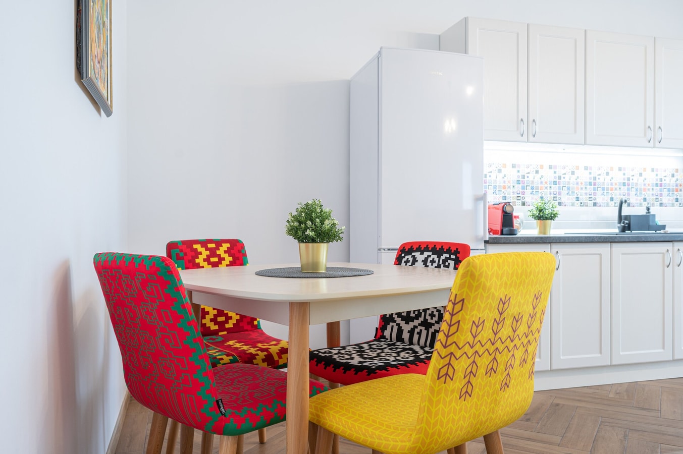 Brick Flats 806 - Smoky Bricks Flat 8 FlatWhite Properties