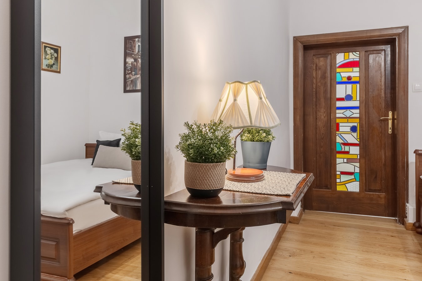 Casa Bella (entire villa) 16 FlatWhite Properties