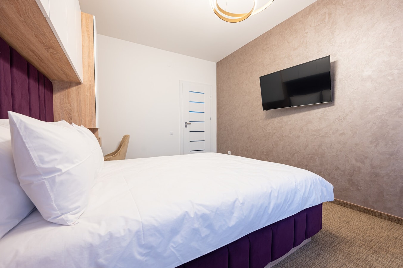 Villa Klia with jacuzzi, sauna near Baile Felix 5 FlatWhite Properties