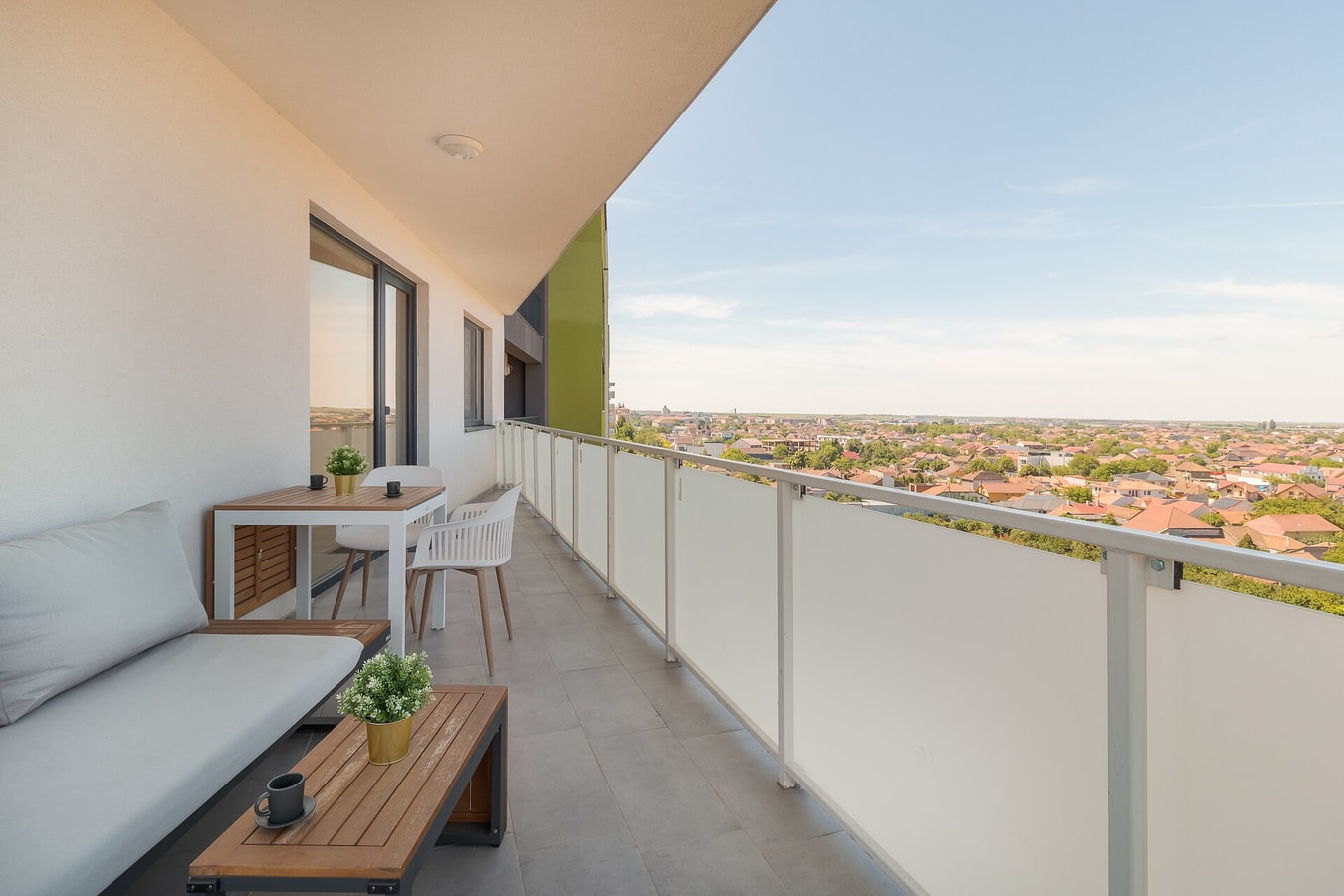 Magic Sunset 23 FlatWhite Properties