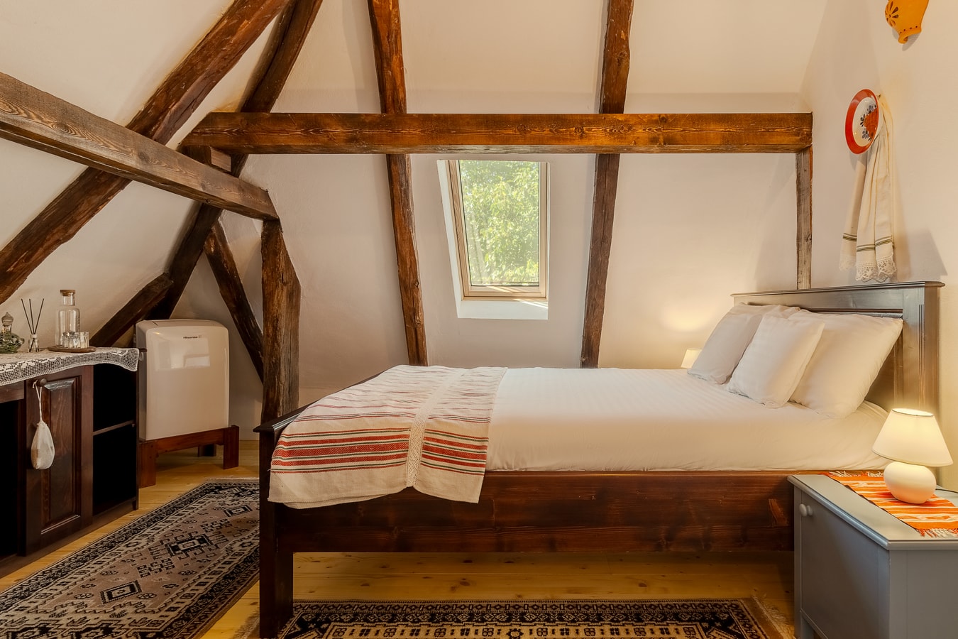 Casa Veche Leheceni (8-Room Country House) 25 FlatWhite Properties