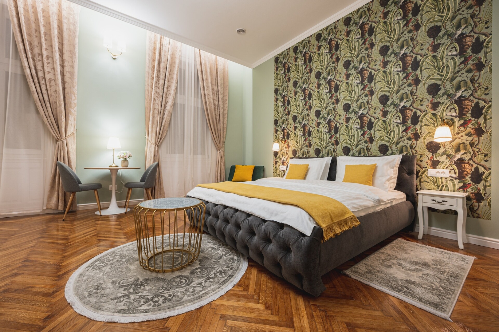 Central Park One, apartment with fireplace 9 FlatWhite Properties