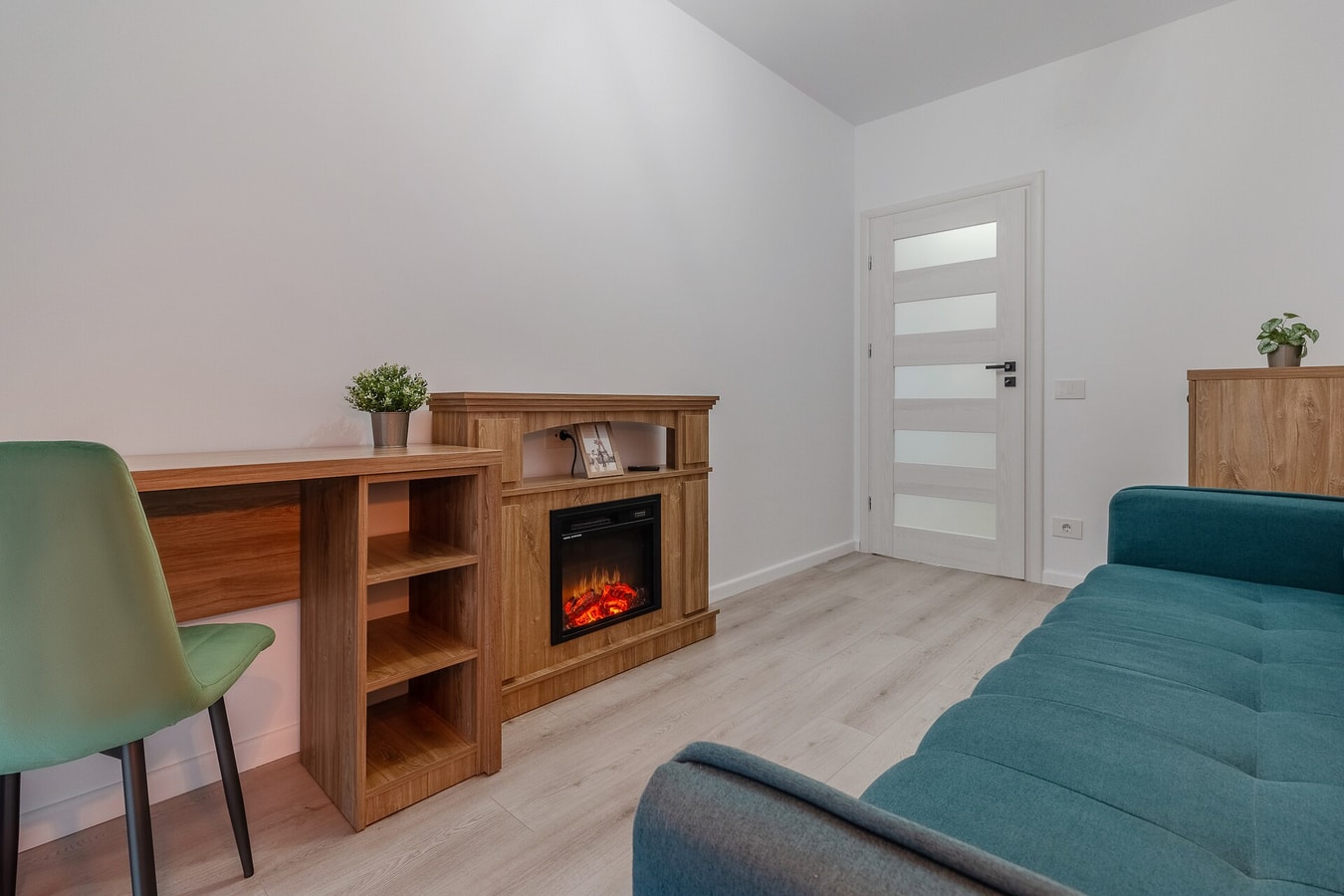 Arena Vista 12 FlatWhite Properties